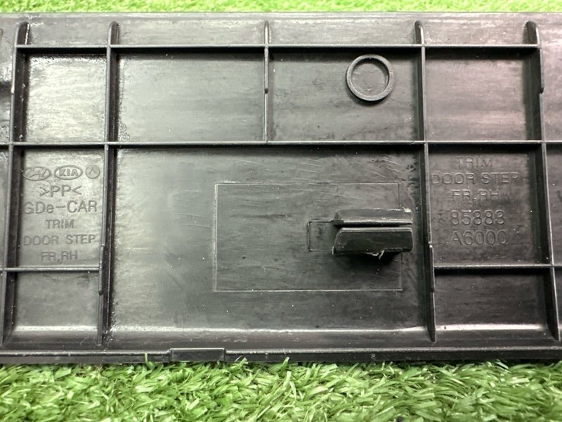 Накладка порога внутренняя Hyundai i30 2013