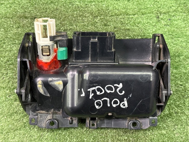 Ящик центральной консоли Volkswagen Polo 3