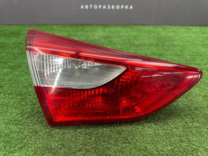 Фонарь в крышку багажника Hyundai i30 2013