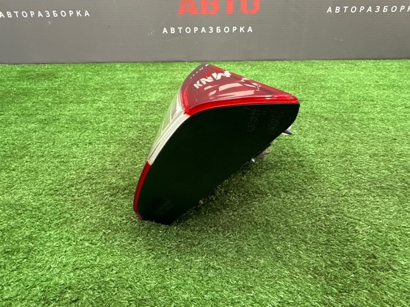 Фонарь в крышку багажника Hyundai i30 2013