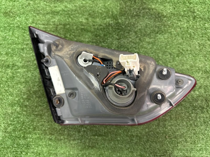 Фонарь в крышку багажника Hyundai i30 2013