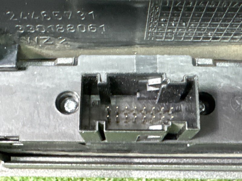 Рамка магнитолы с дефлекторами Opel Astra