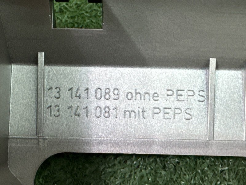 Рамка магнитолы с дефлекторами Opel Astra