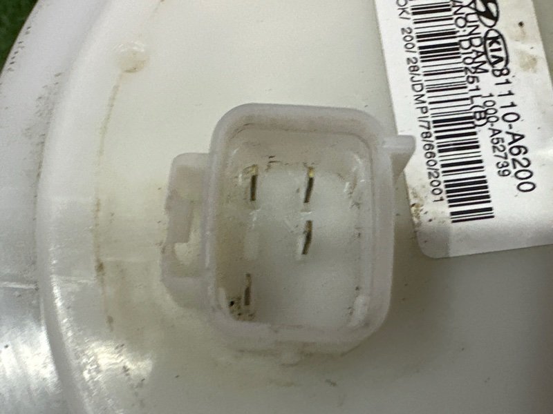 Насос топливный (Бензонасос) Hyundai i30 2013