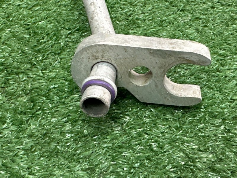 Трубка кондиционера Volkswagen Passat B5