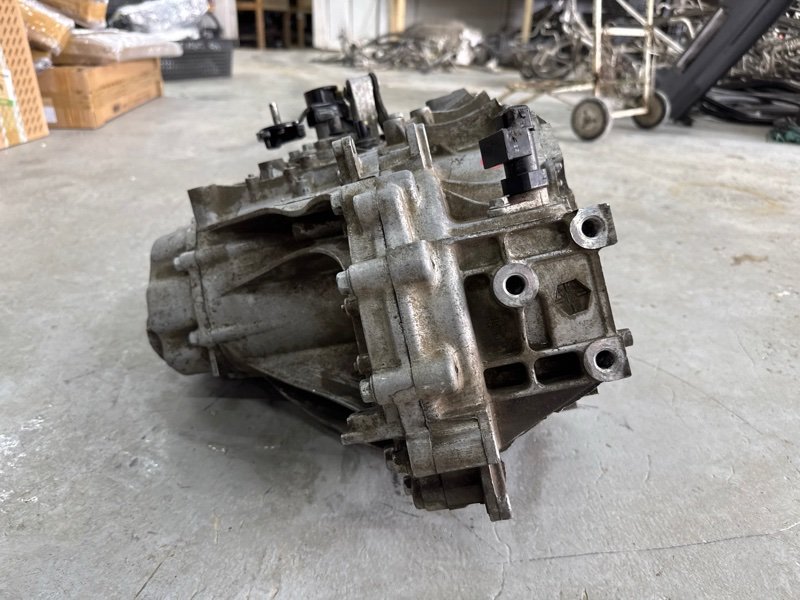 МКПП 6-ст. с повреждениями Kia Cerato 2