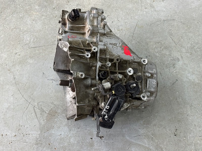 МКПП 6-ст. с повреждениями Kia Cerato 2