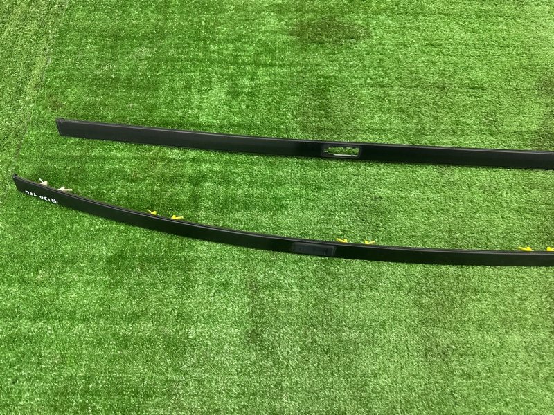 Молдинги крыши Hyundai i30 2013