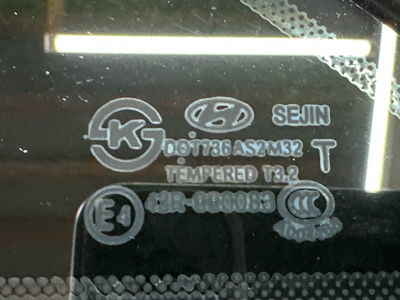 Стекло кузовное Hyundai i30 2013