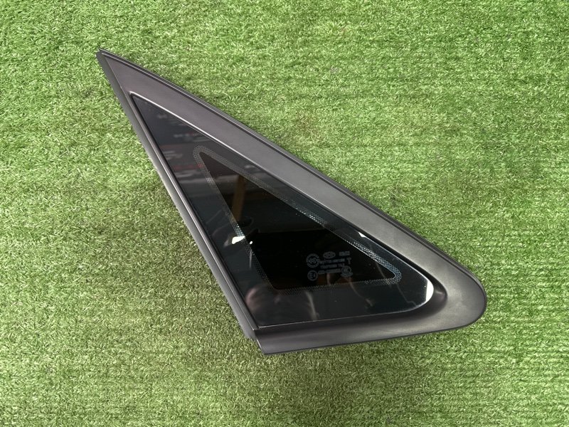 Стекло кузовное Hyundai i30 2013