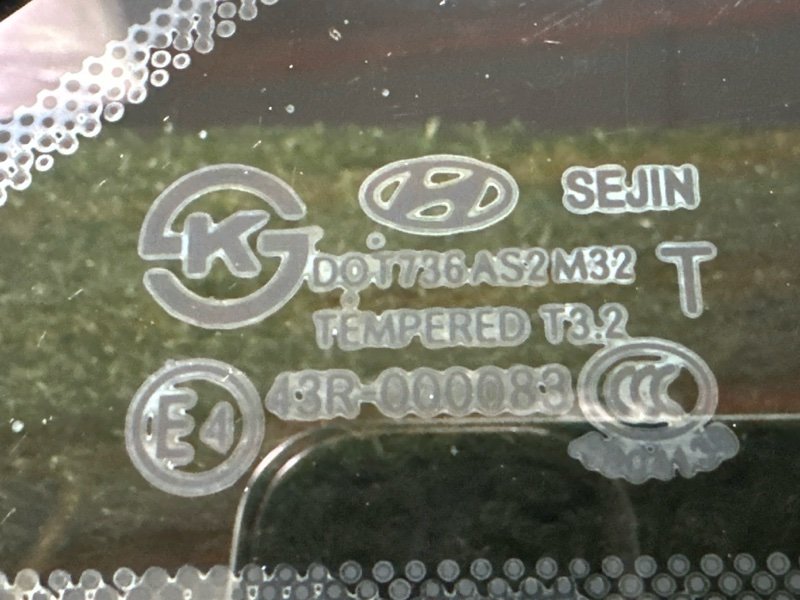 Стекло кузовное Hyundai i30 2013