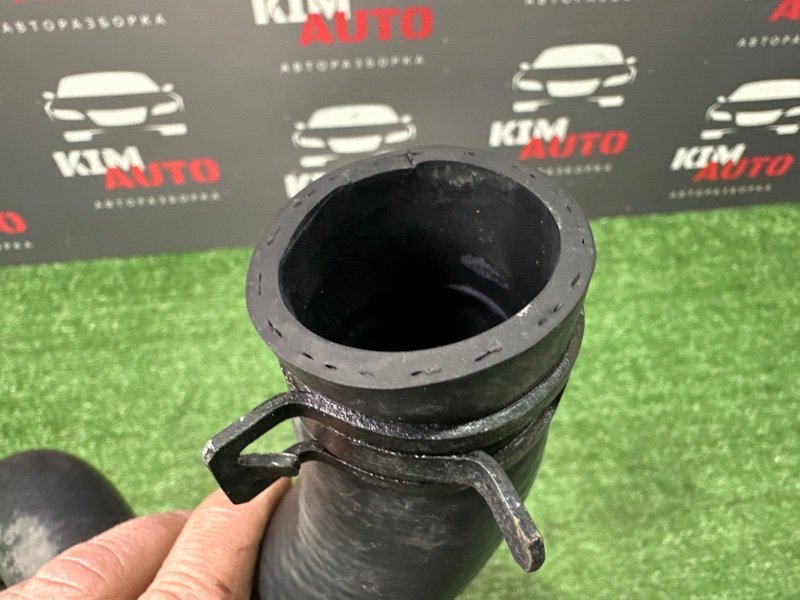 Патрубок радиатора верхний Hyundai i30 2013