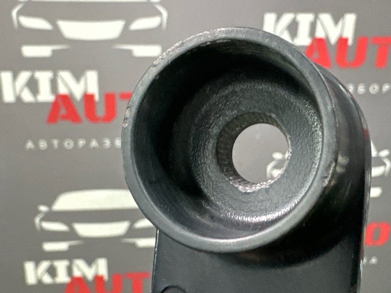 Поводки дворников Hyundai i30 2013