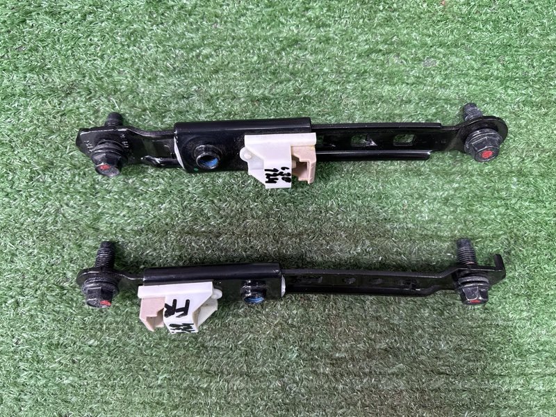 Механизм регулировки ремня безопасности Hyundai i30 2013