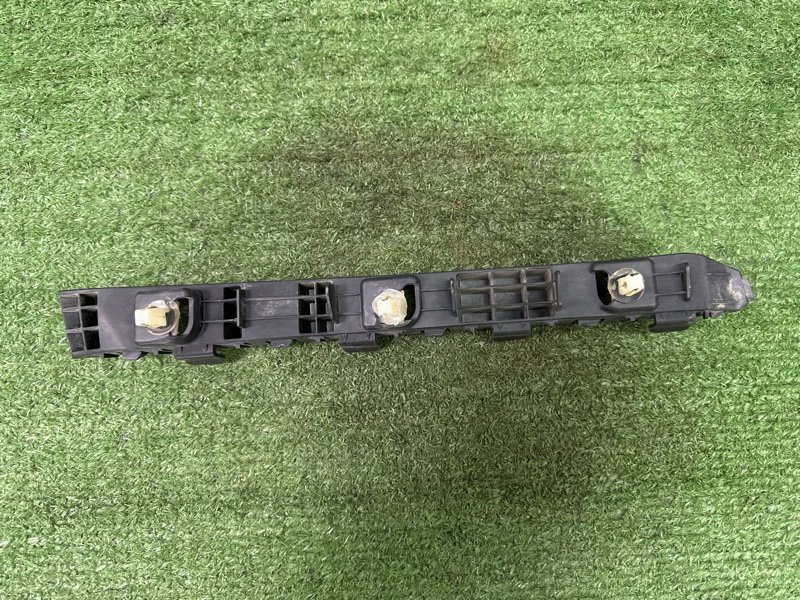 Кронштейн бампера Hyundai i30 2013