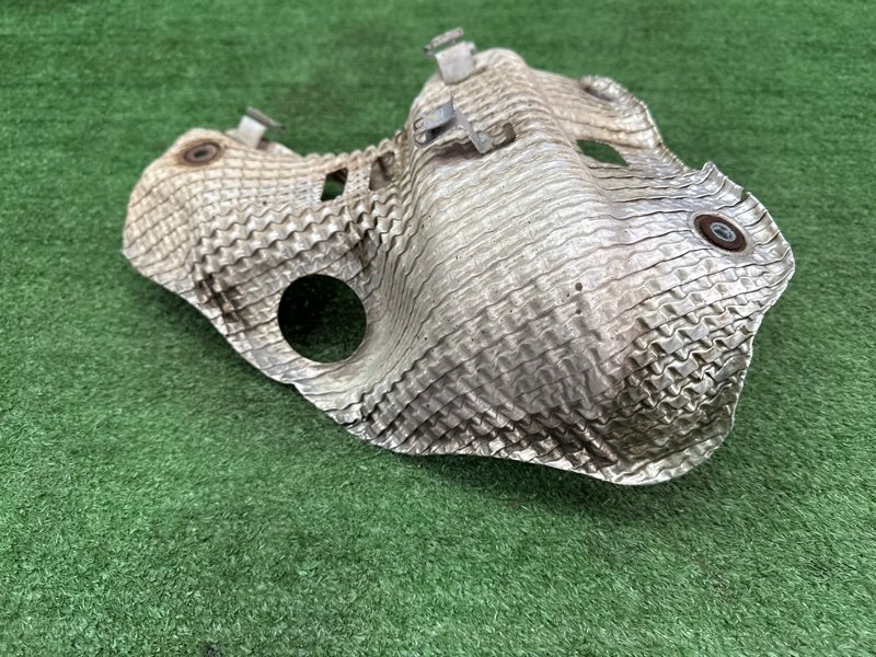 Тепловой экран выпускного коллектора Hyundai i30 2013