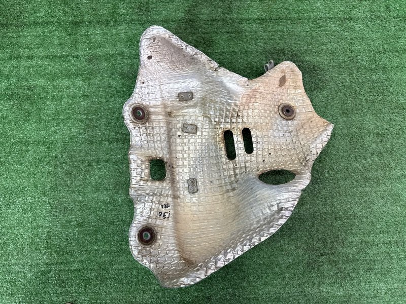 Тепловой экран выпускного коллектора Hyundai i30 2013