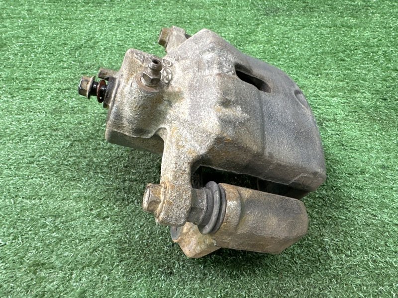 Суппорт тормозной Hyundai i30 2013