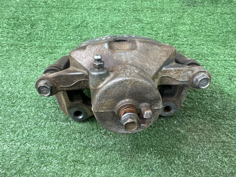 Суппорт тормозной Hyundai i30 2013