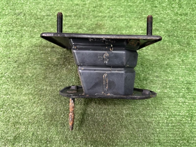 Кронштейн усилителя бампера Hyundai i30 2013