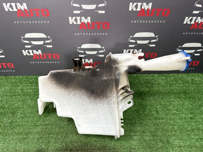 Бачок стеклоомывателя Hyundai i30 2013
