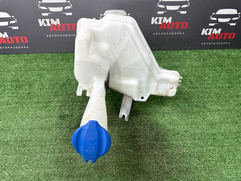 Бачок стеклоомывателя Hyundai i30 2013