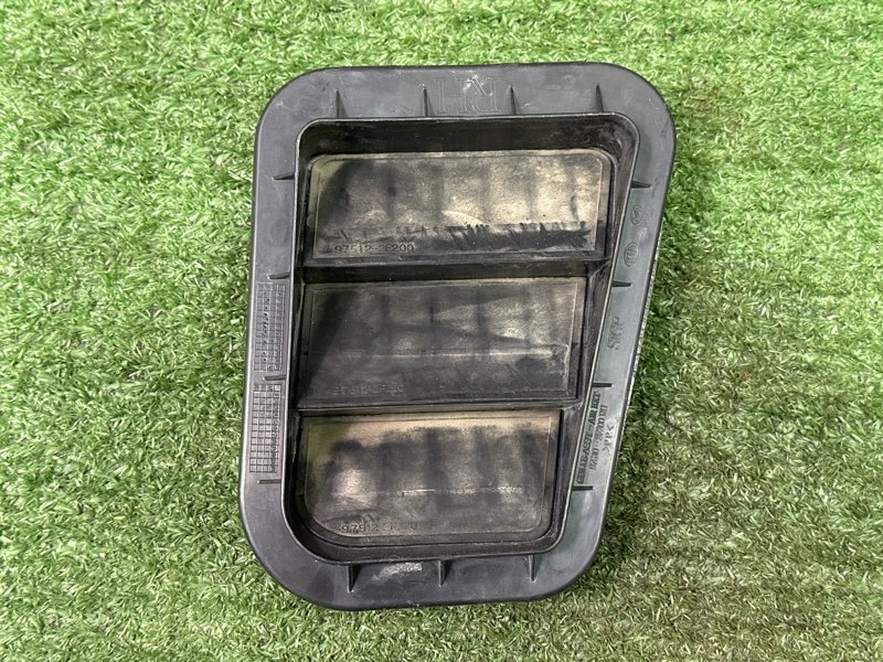 Решетка вентиляционная Hyundai i30 2013