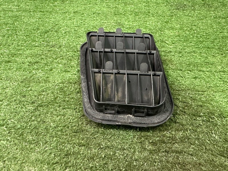 Решетка вентиляционная Hyundai i30 2013