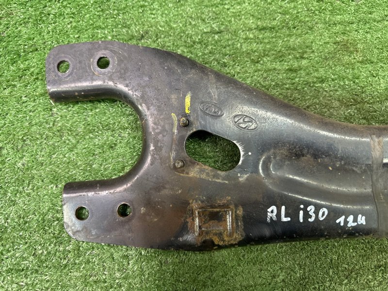 Рычаг подвески задний продольный Hyundai i30 2013