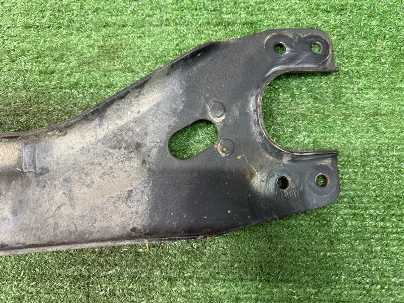 Рычаг подвески задний продольный Hyundai i30 2013