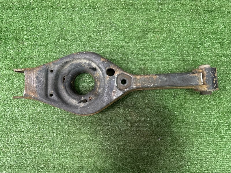 Рычаг подвески Hyundai i30 2013