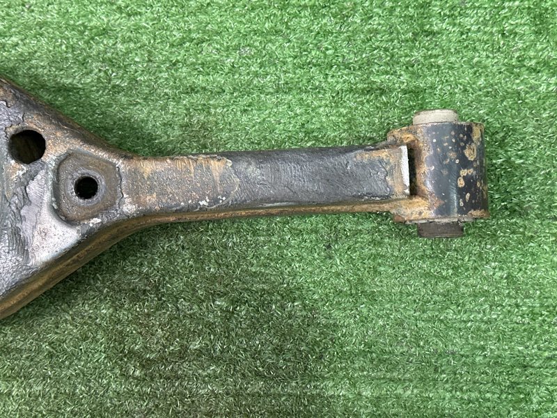 Рычаг подвески Hyundai i30 2013