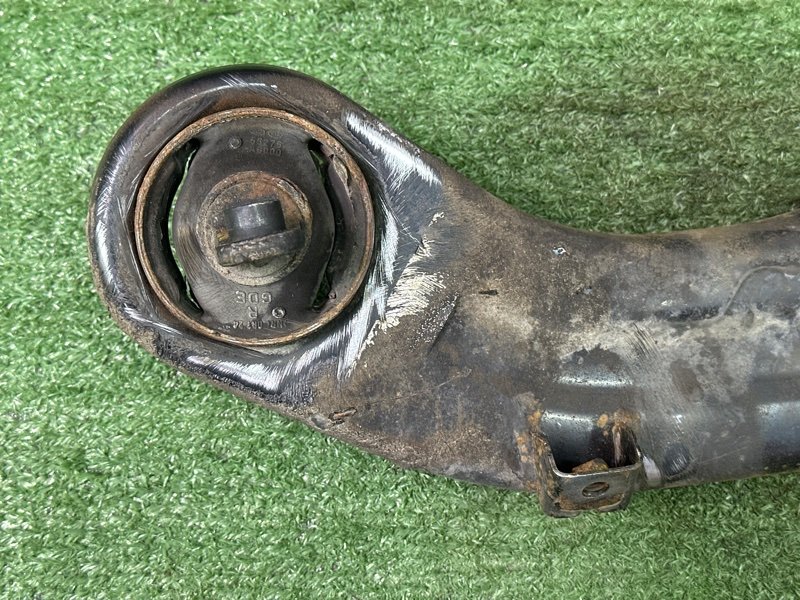 Рычаг подвески задний продольный Hyundai i30 2013