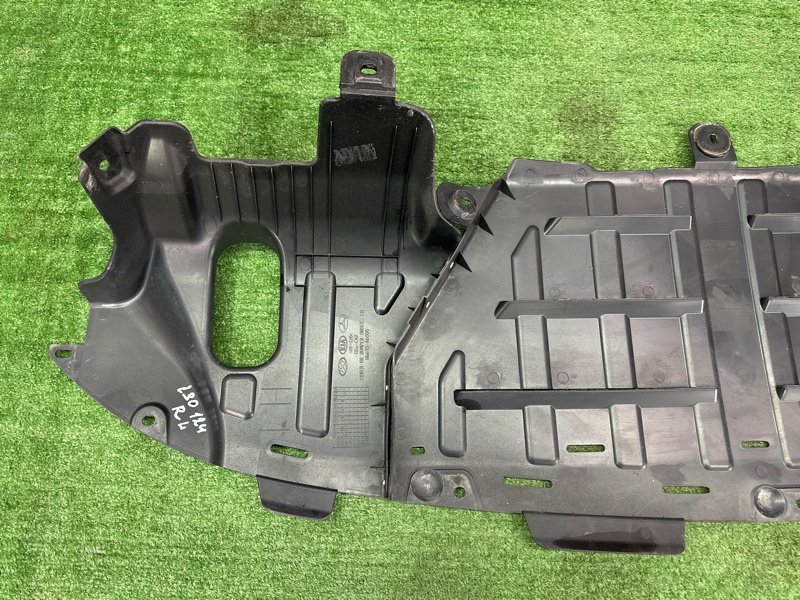 Пыльник бампера Hyundai i30 2013