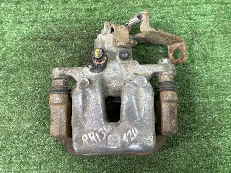 Суппорт тормозной Hyundai i30 2013