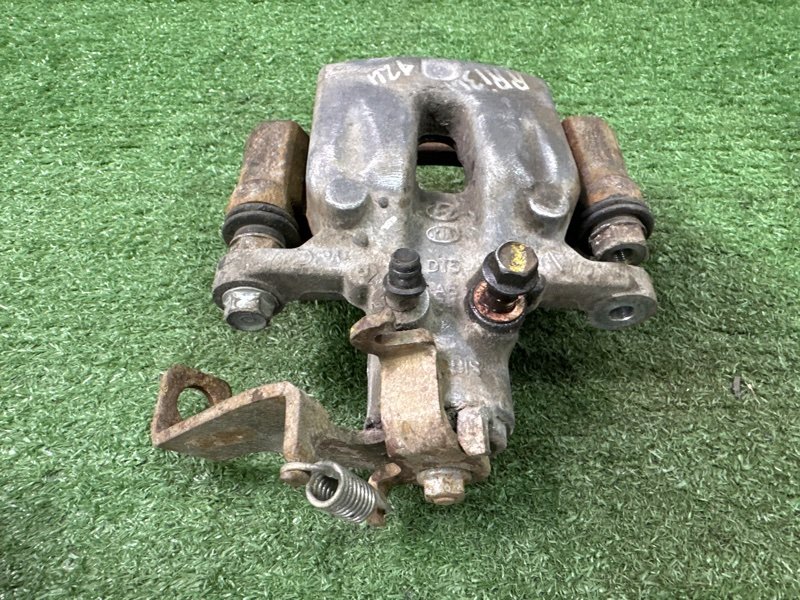 Суппорт тормозной Hyundai i30 2013