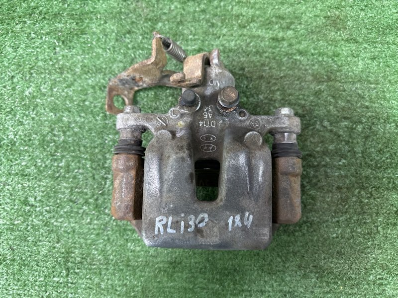 Суппорт тормозной Hyundai i30 2013