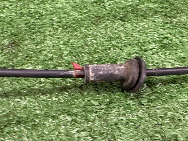 Трос капота Hyundai i30 2013