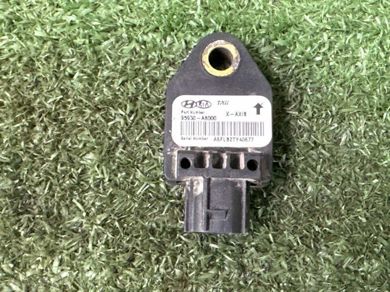 Датчик удара Air Bag Hyundai i30 2013
