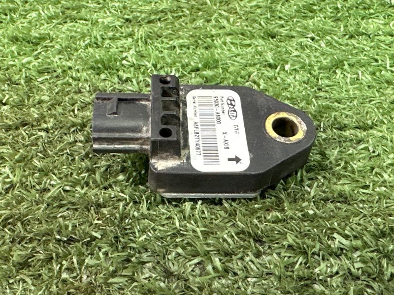 Датчик удара Air Bag Hyundai i30 2013