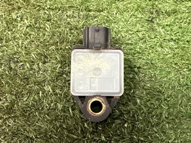 Датчик удара Air Bag Hyundai i30 2013