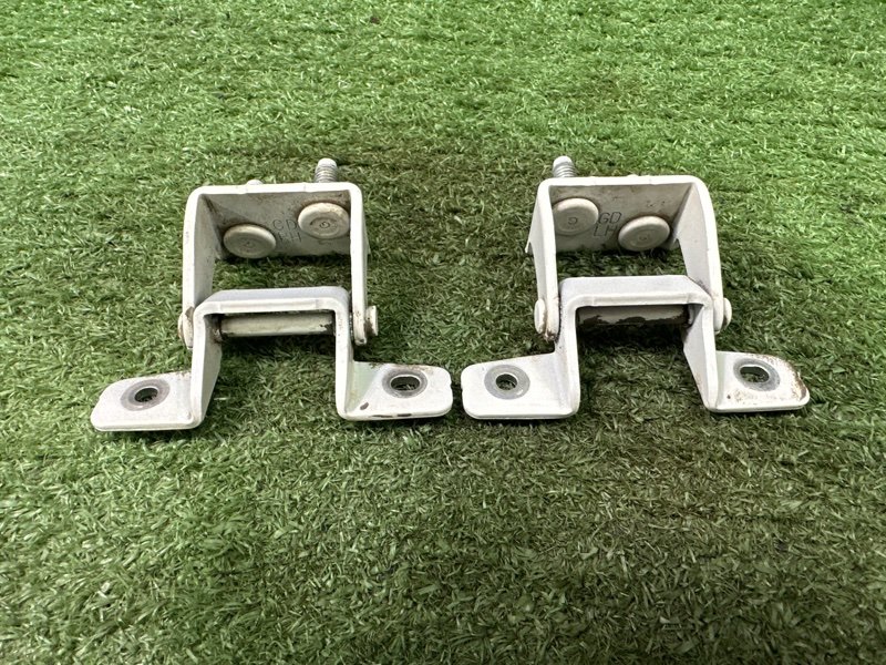 Петли крышки багажника Hyundai i30 2013