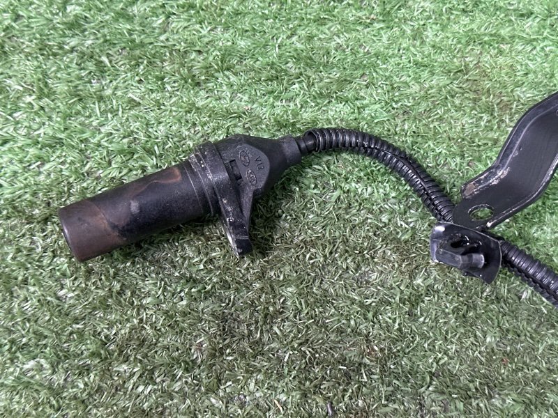 Датчик положения коленвала Hyundai i30 2013