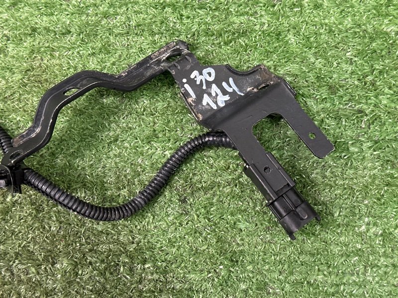 Датчик положения коленвала Hyundai i30 2013