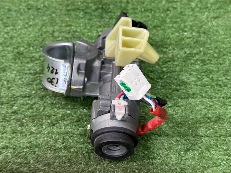 Замок зажигания, личинка двери и ключ Hyundai i30 2013