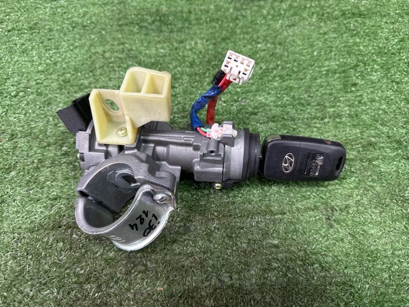 Замок зажигания, личинка двери и ключ Hyundai i30 2013