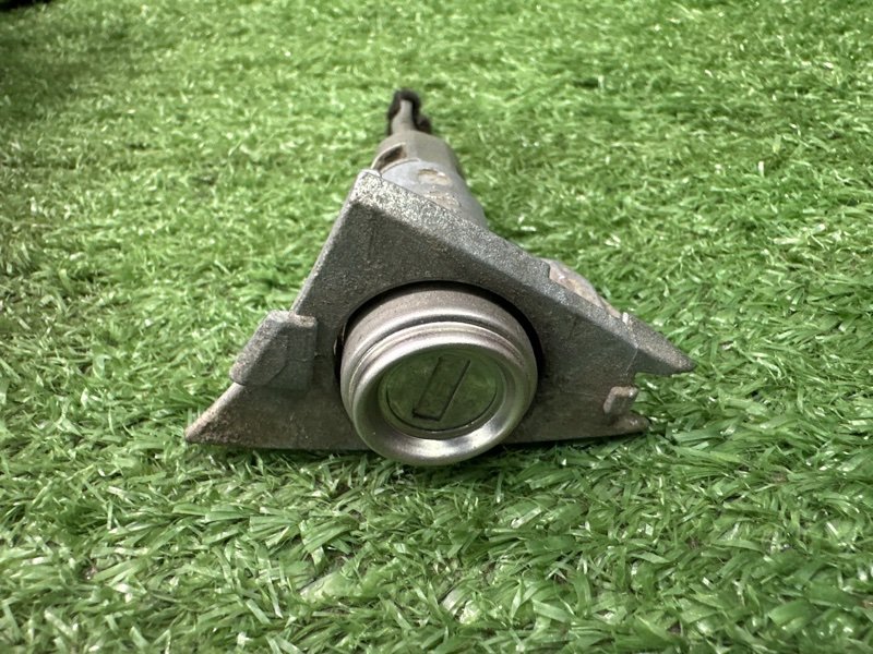 Замок зажигания, личинка двери и ключ Hyundai i30 2013