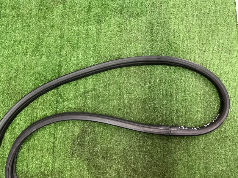 Уплотнитель багажника Hyundai i30 2013