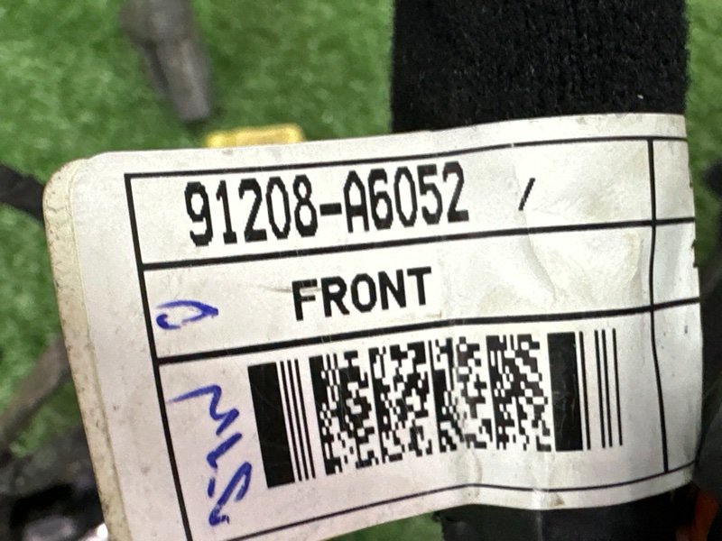 Проводка моторного отсека с блоком предохранителей Hyundai i30 2013