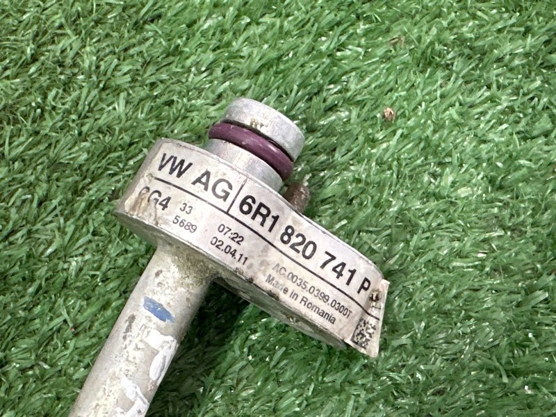 Трубка кондиционера Skoda Fabia 2